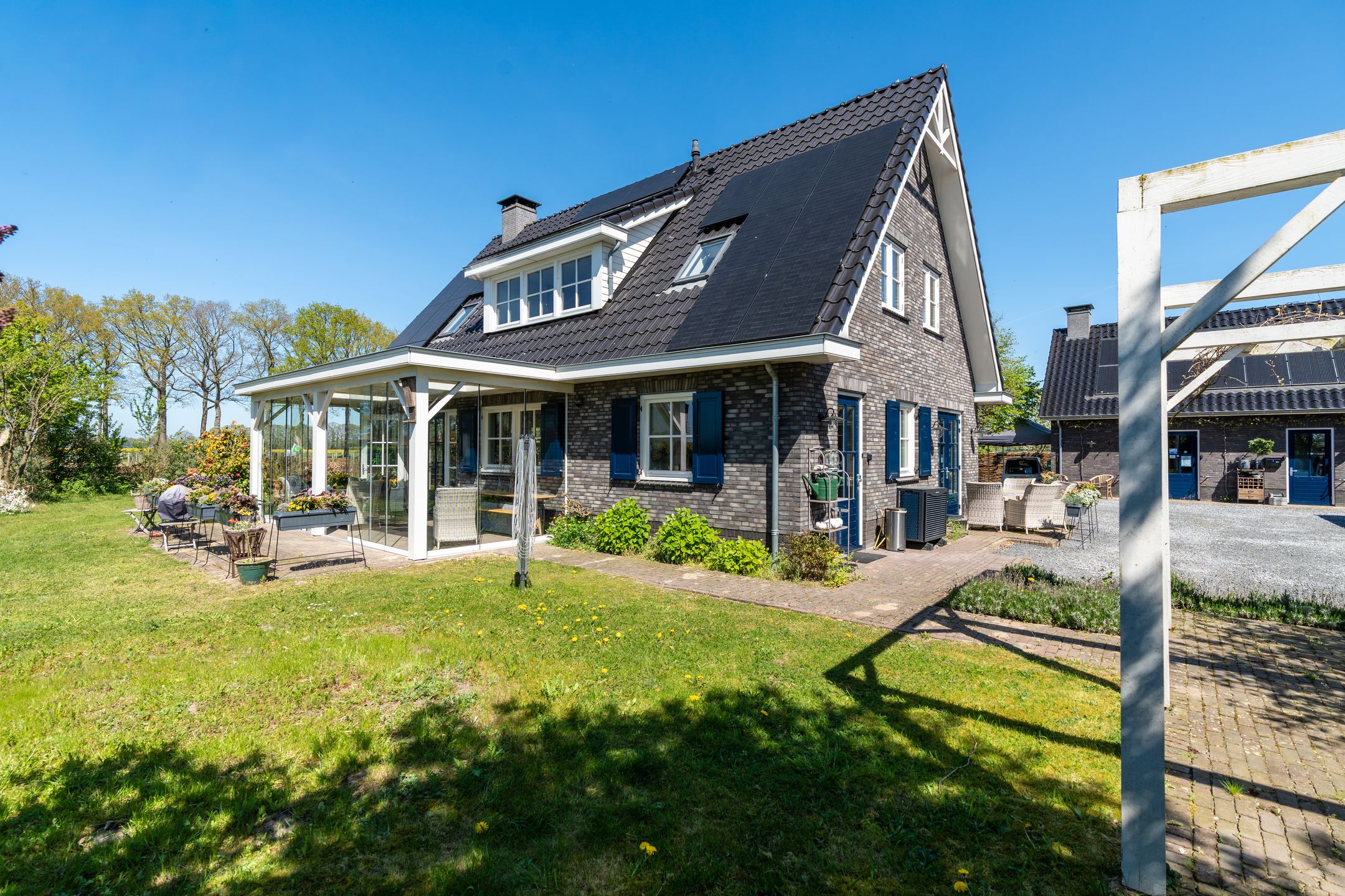 Photo 33 of Gravenstraat 27