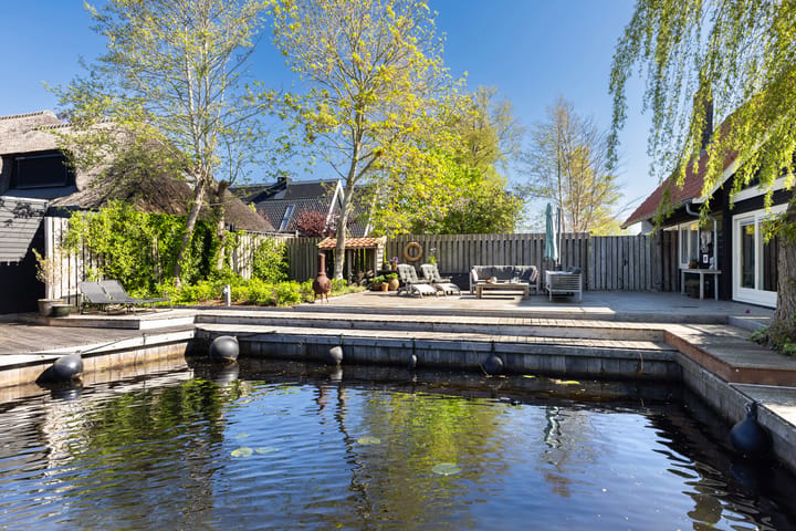Vrijstaande woning te koop: De Achte 15, Terherne