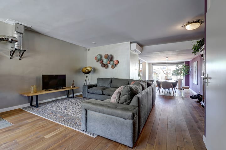 Tussenwoning te koop: Albert Schweitzerstraat 4, Venlo