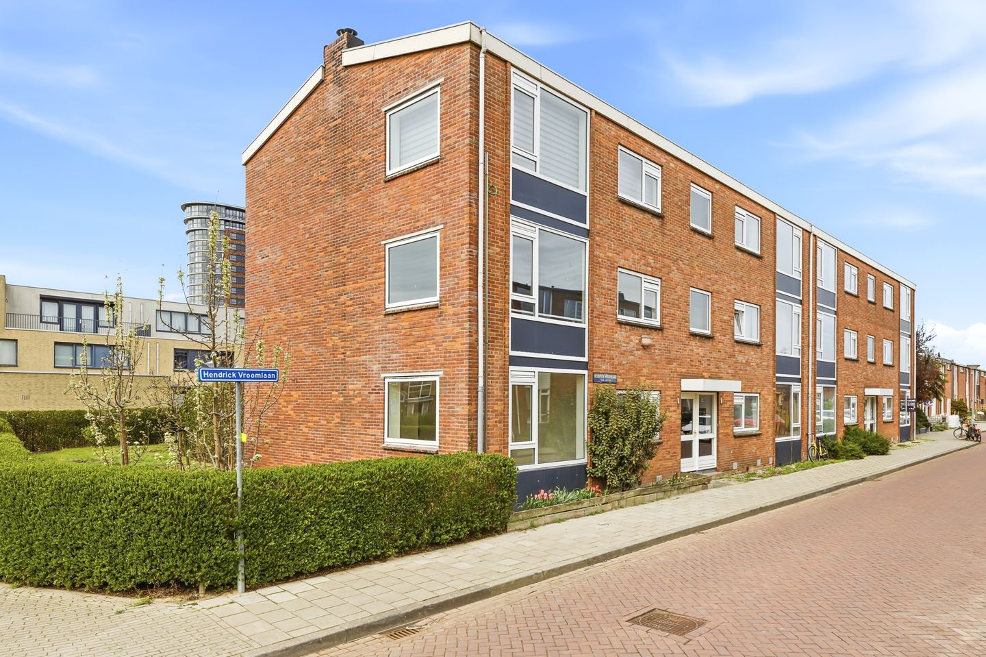Foto 1 van Hendrick Vroomlaan 1