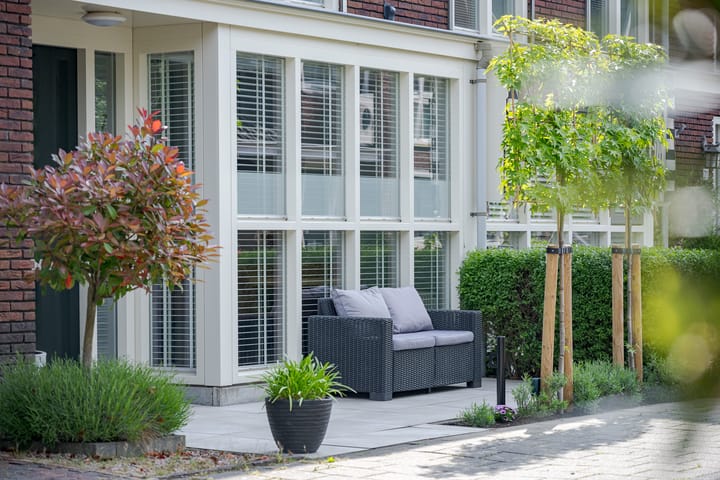Tussenwoning te koop: Rechtsbuitenstraat 17, Kudelstaart