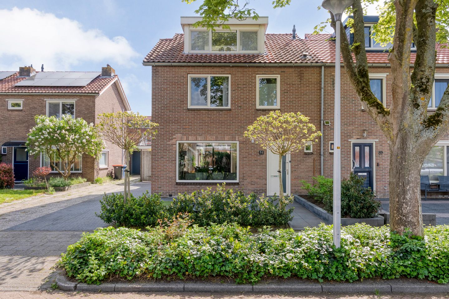 Foto 1 van Elzenlaan 31