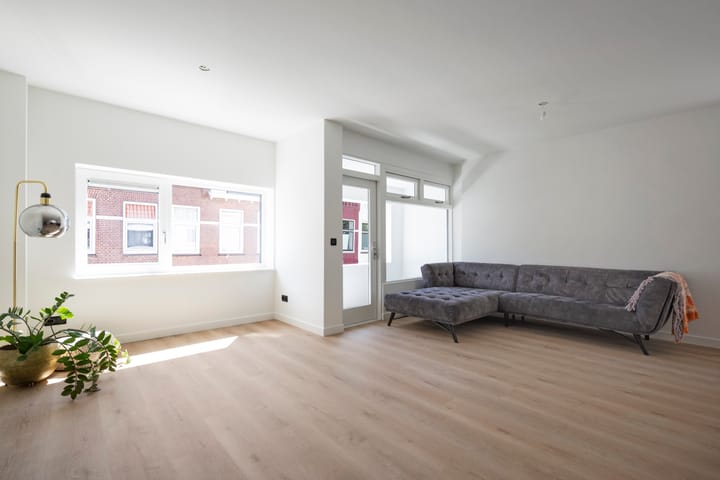 Foto 4 van Adriaan Loosjesstraat 6