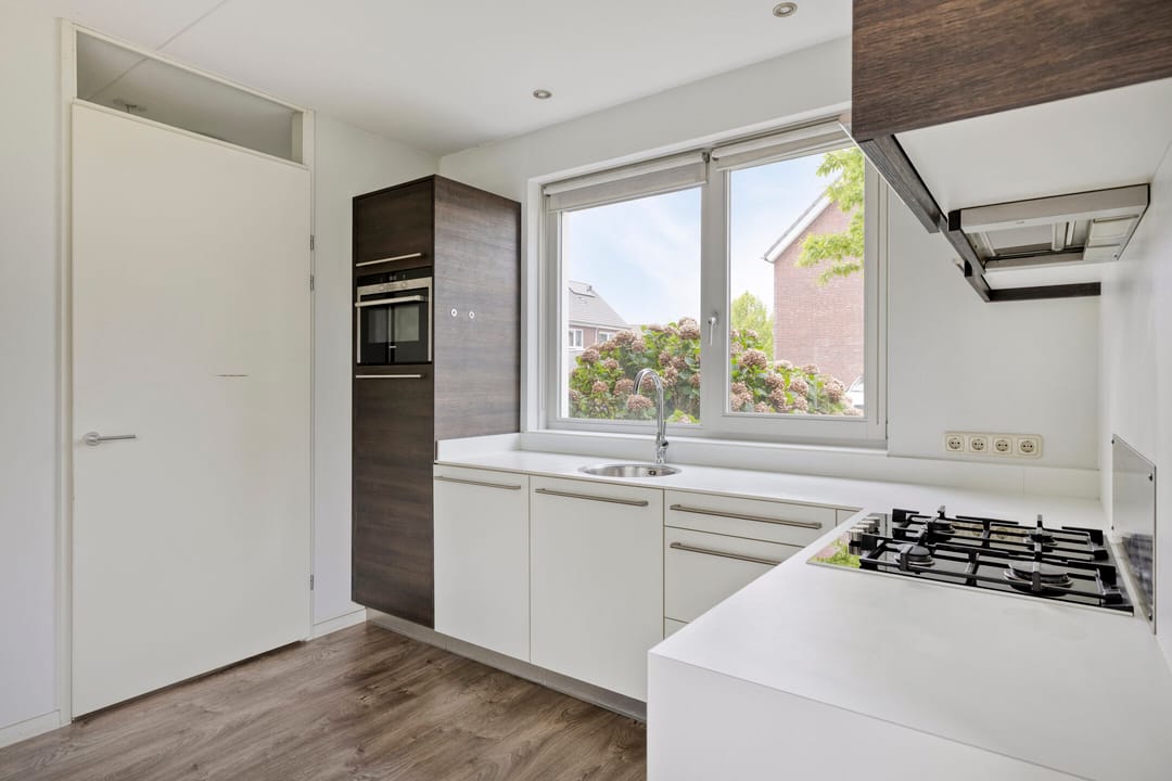 Modern corner home with energy label A and south-facing garden in Bergeijk — 11