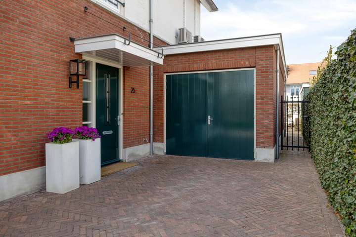 Photo 4 of Heistraat 25