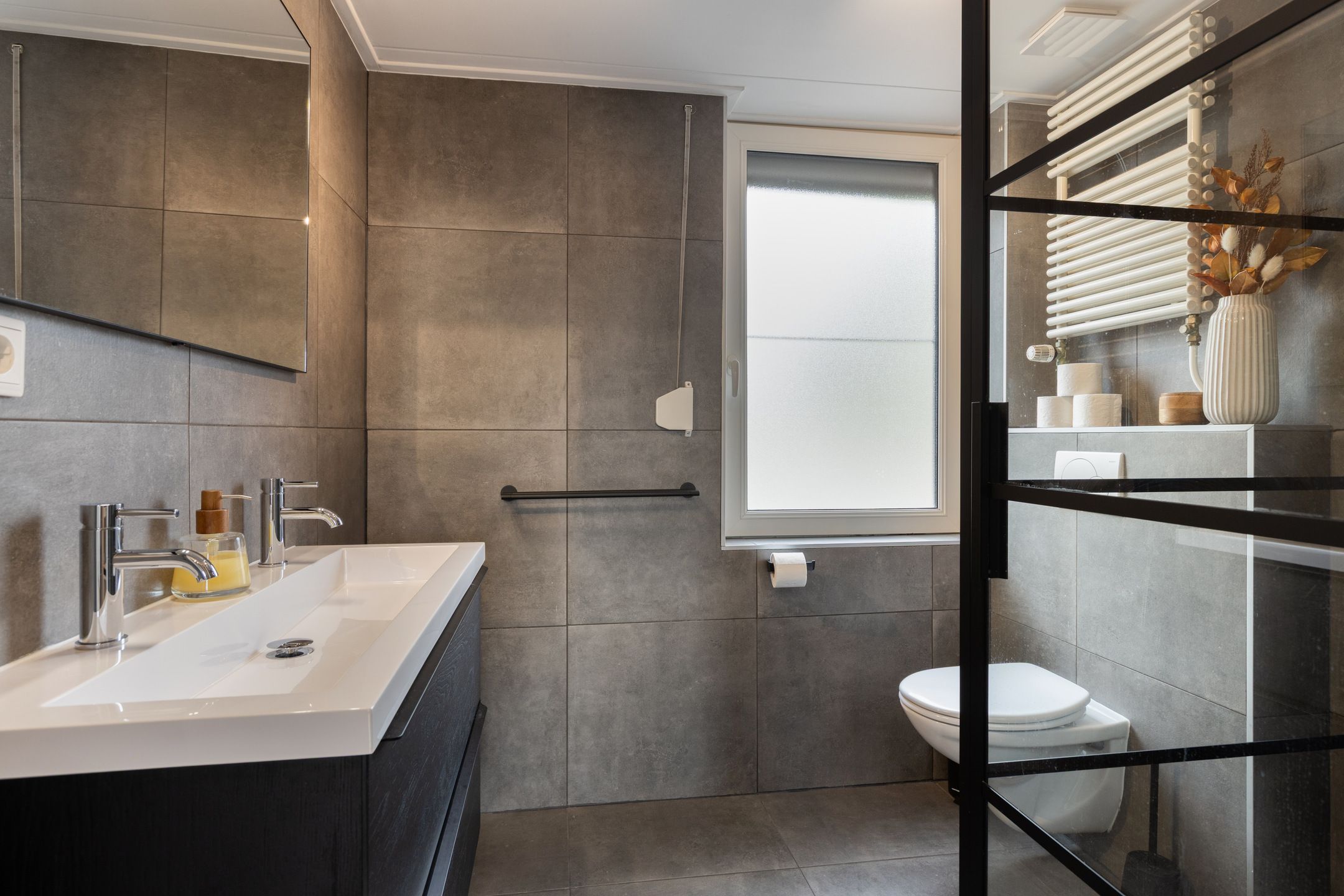Photo 39 of Albardastraat 25