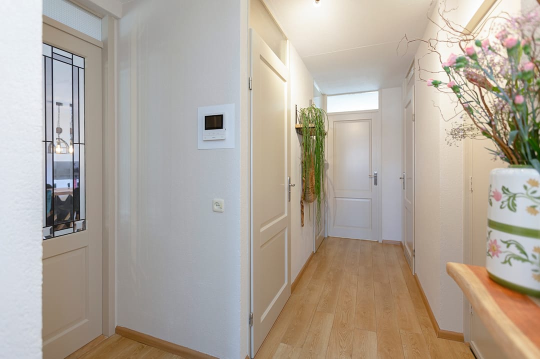 Photo 8 of Schoutstraat 13