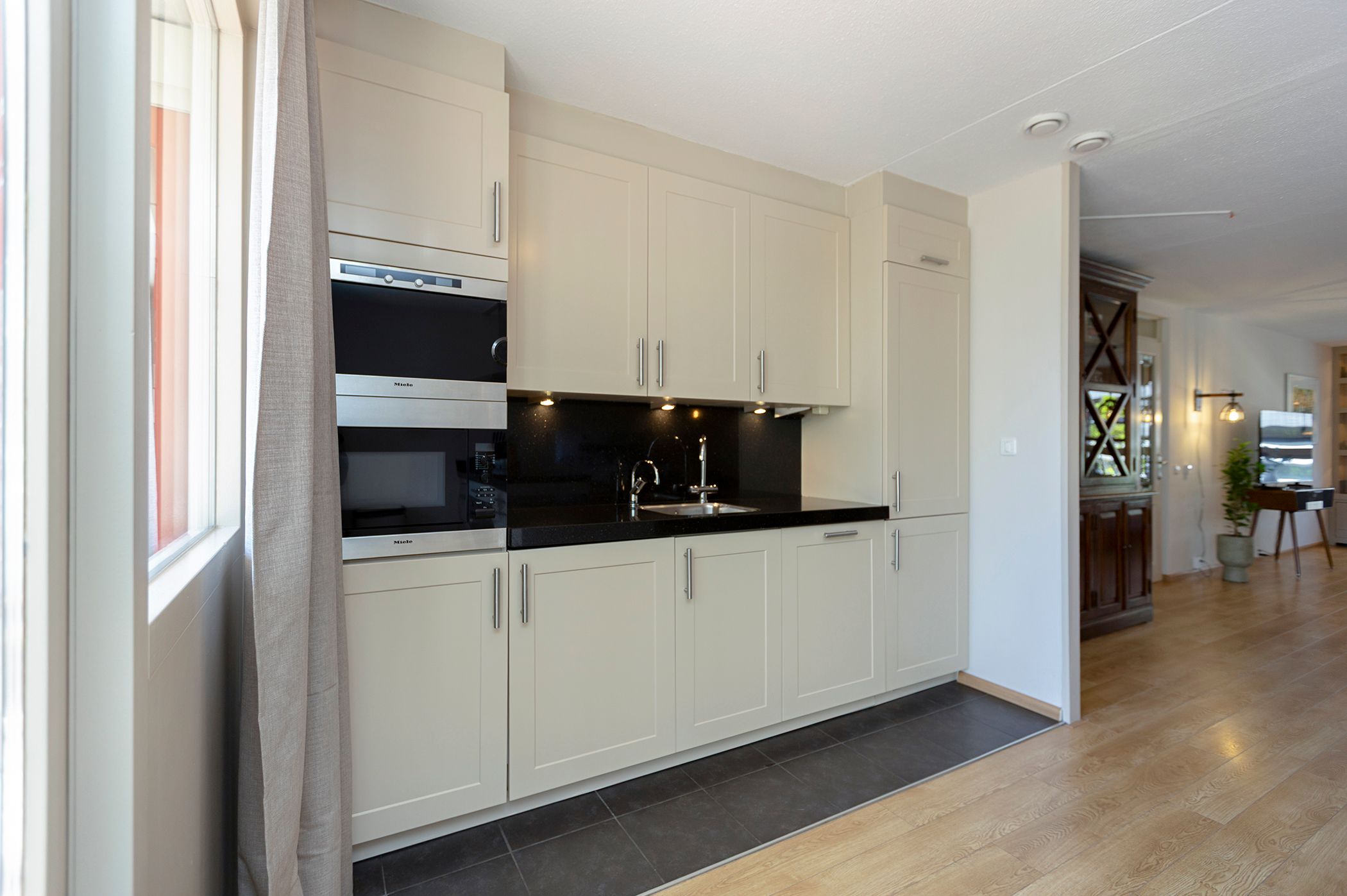 Photo 15 of Schoutstraat 13
