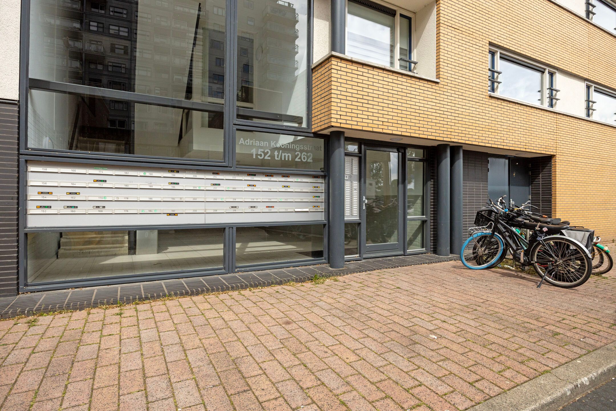 Photo 3 of Adriaan Kooningsstraat 256