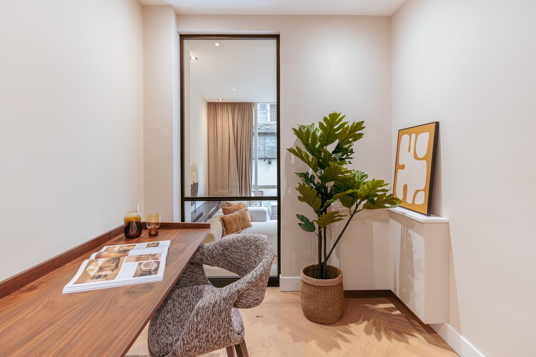 Stylish renovated ground floor apartment with sunny garden in De Pijp — 28