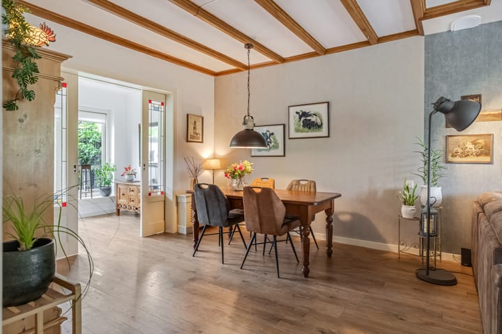 Twee-onder-één-kap te koop: Parallelweg 4, Rhenen
