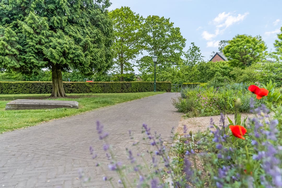 Foto 46 van Parallelweg 4