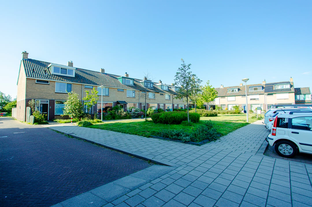 Photo 41 of J.P. Heijestraat 21