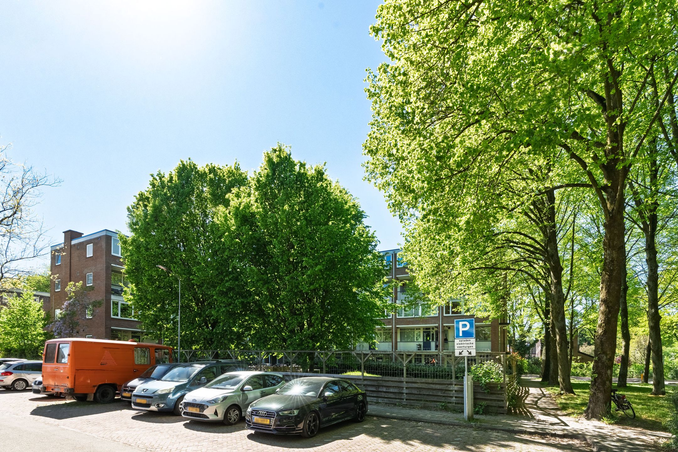 Photo 27 of Van 't Hoffstraat 71