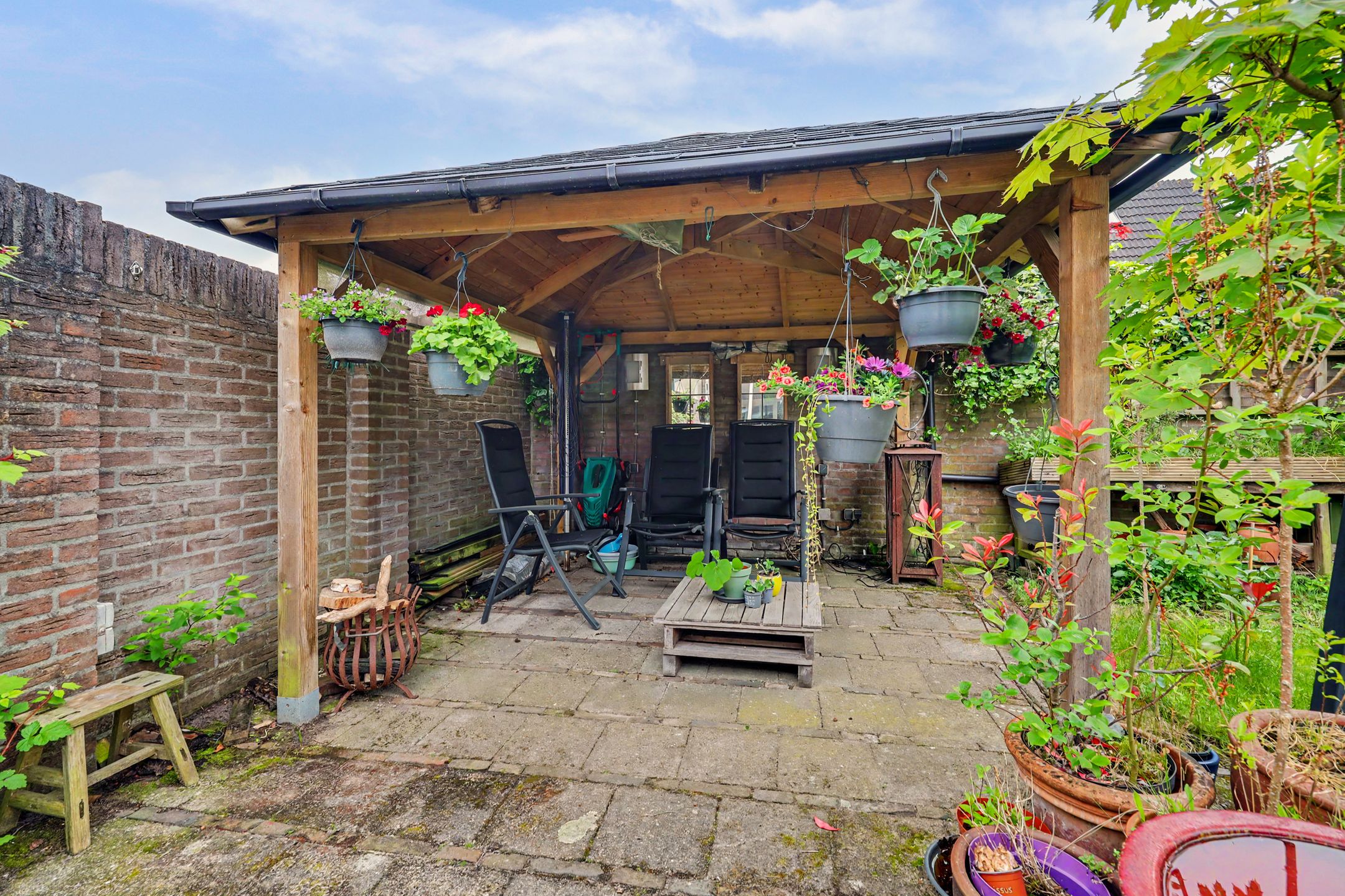 Charming Semi-Detached Home with Garden Room and Modern Kitchen in Vlijmen — 42