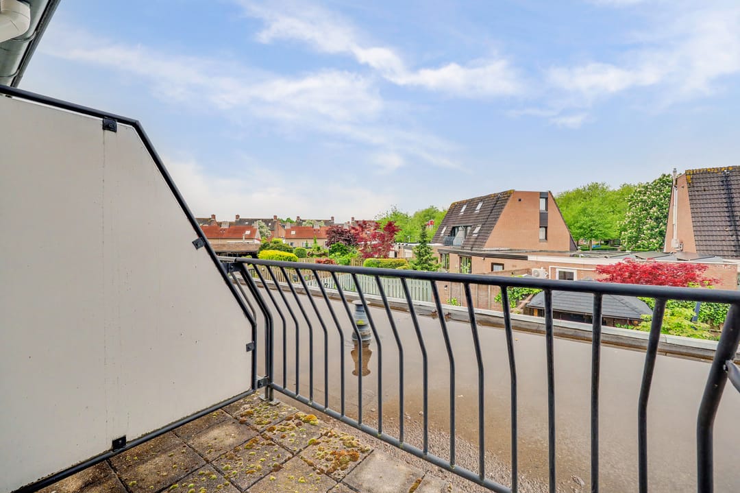 Charming Semi-Detached Home with Garden Room and Modern Kitchen in Vlijmen — 32