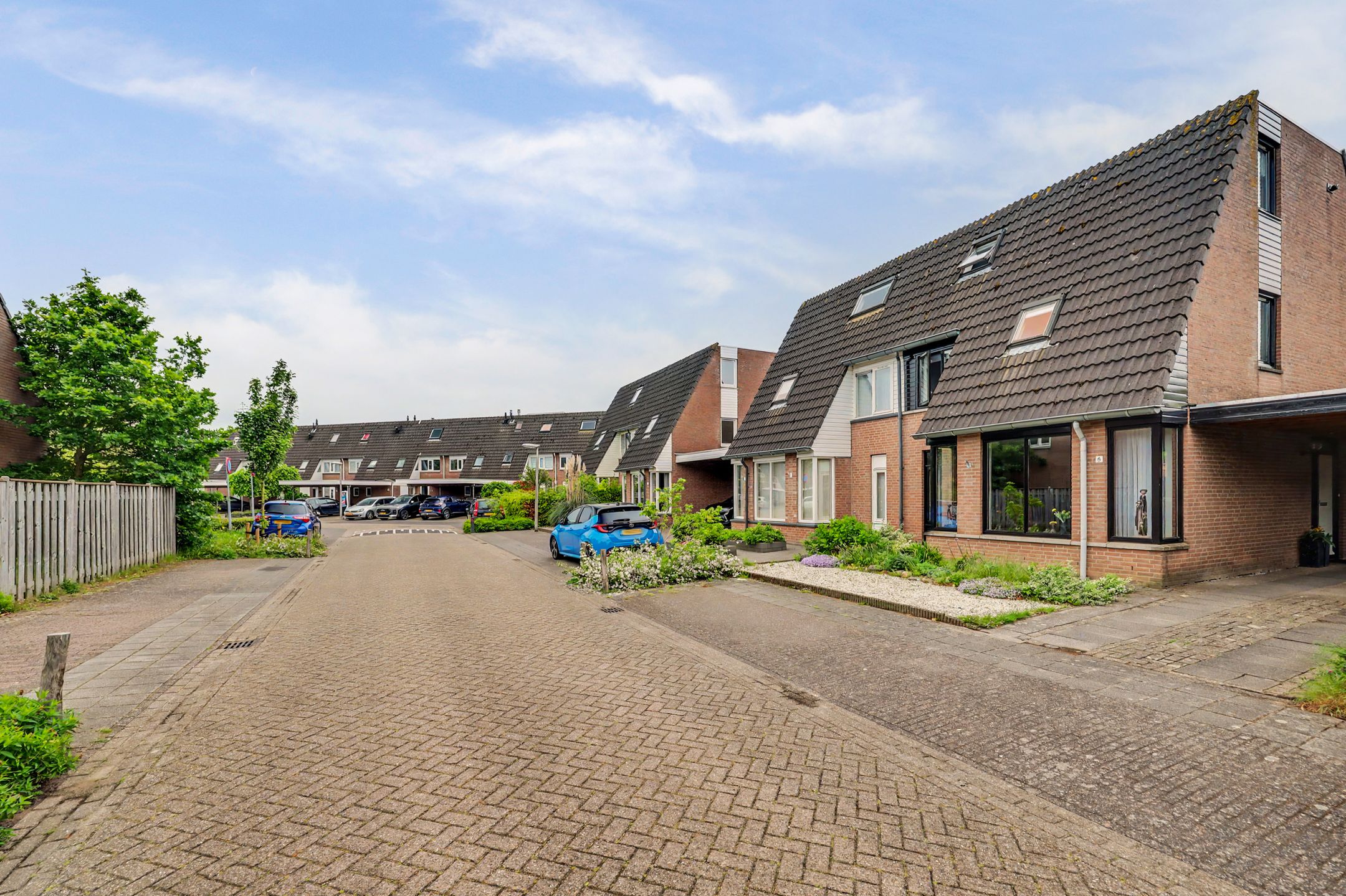 Charming Semi-Detached Home with Garden Room and Modern Kitchen in Vlijmen — 48