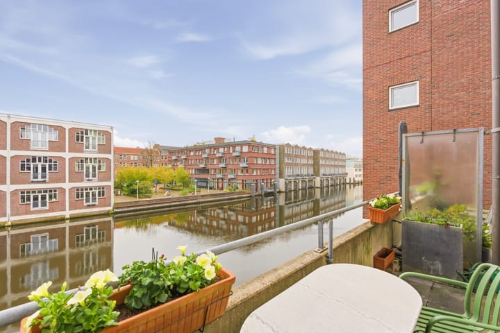 Foto 3 van Donker Curtiusstraat 91