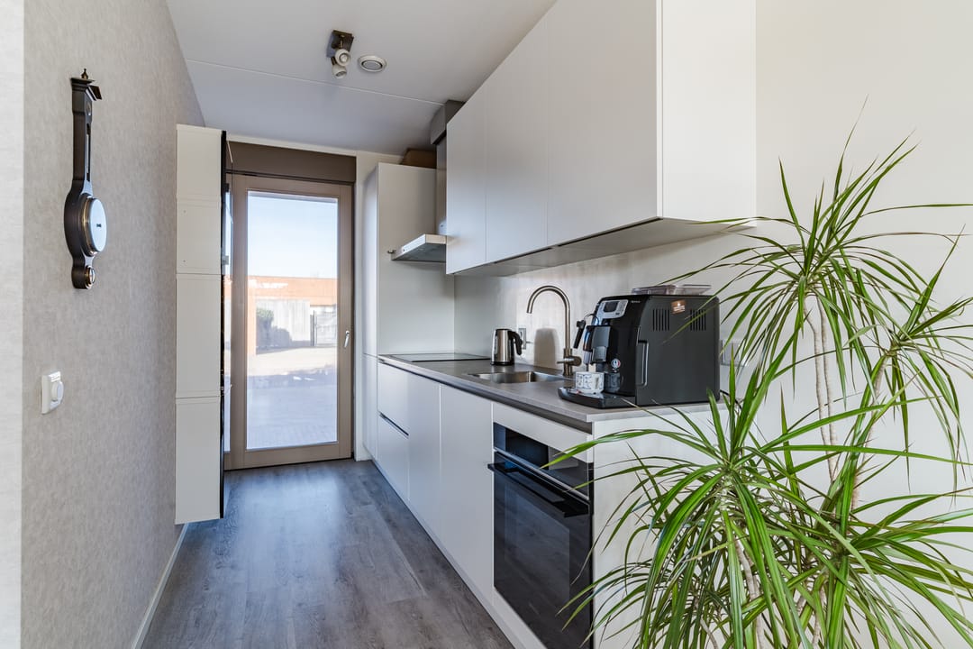 Modern Energy-Efficient Terraced House in Helmond — 13