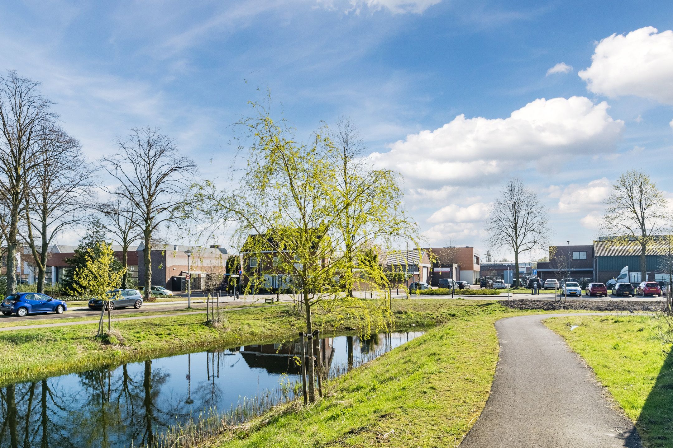 Modern Energy-Efficient Terraced House in Helmond — 39