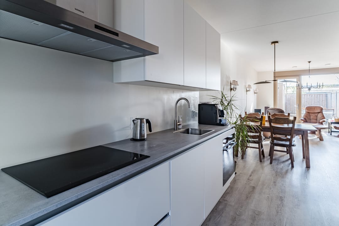 Modern Energy-Efficient Terraced House in Helmond — 16