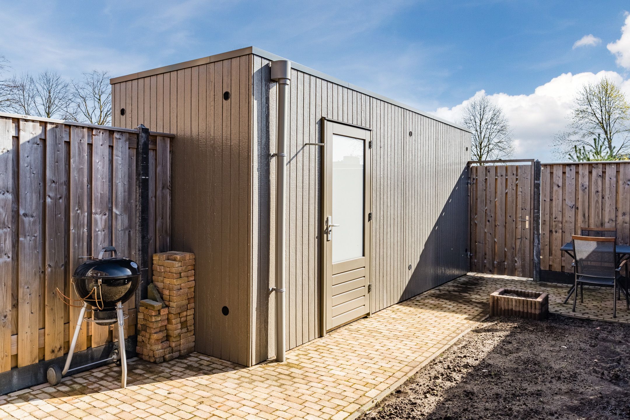 Modern Energy-Efficient Terraced House in Helmond — 33