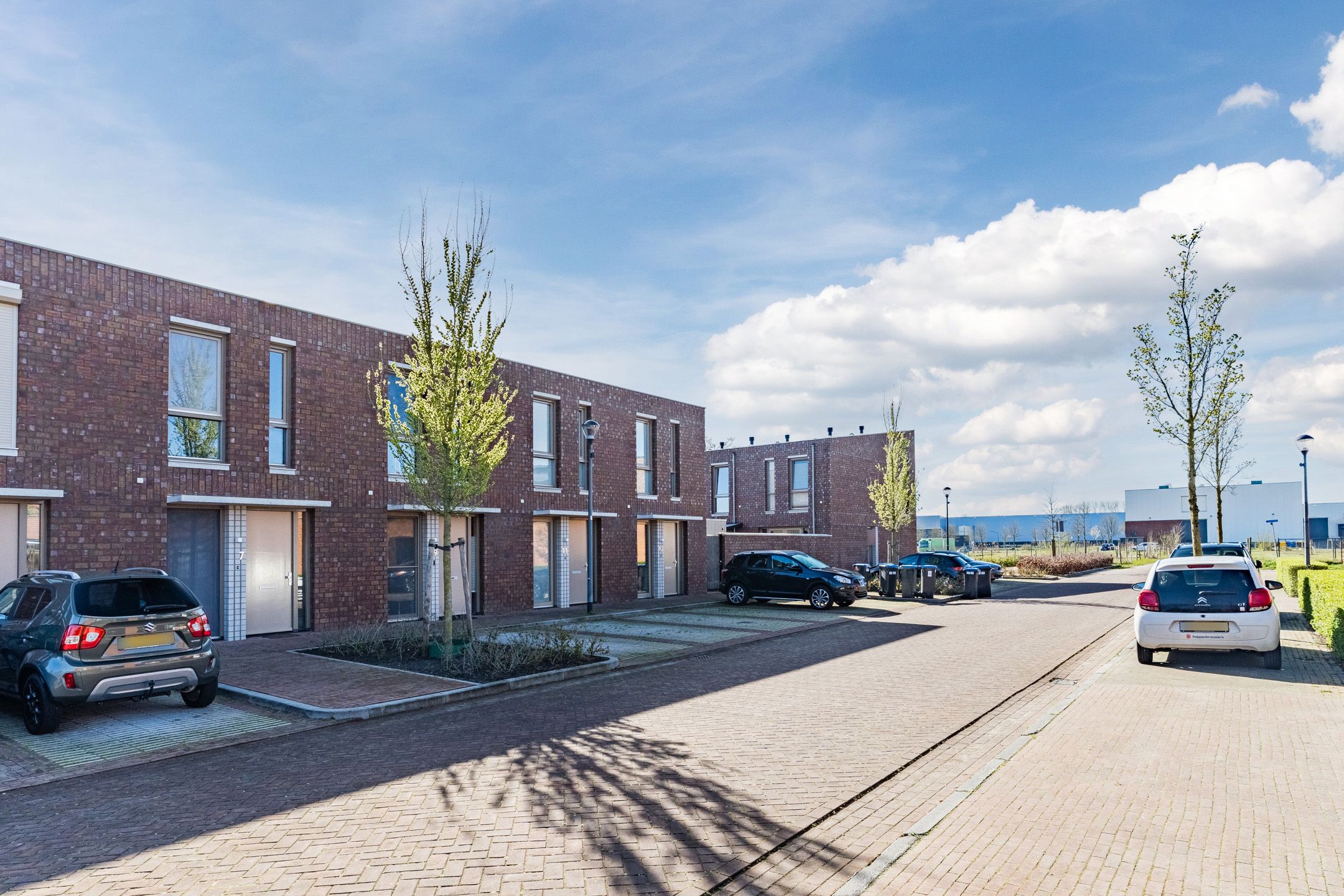 Modern Energy-Efficient Terraced House in Helmond — 48