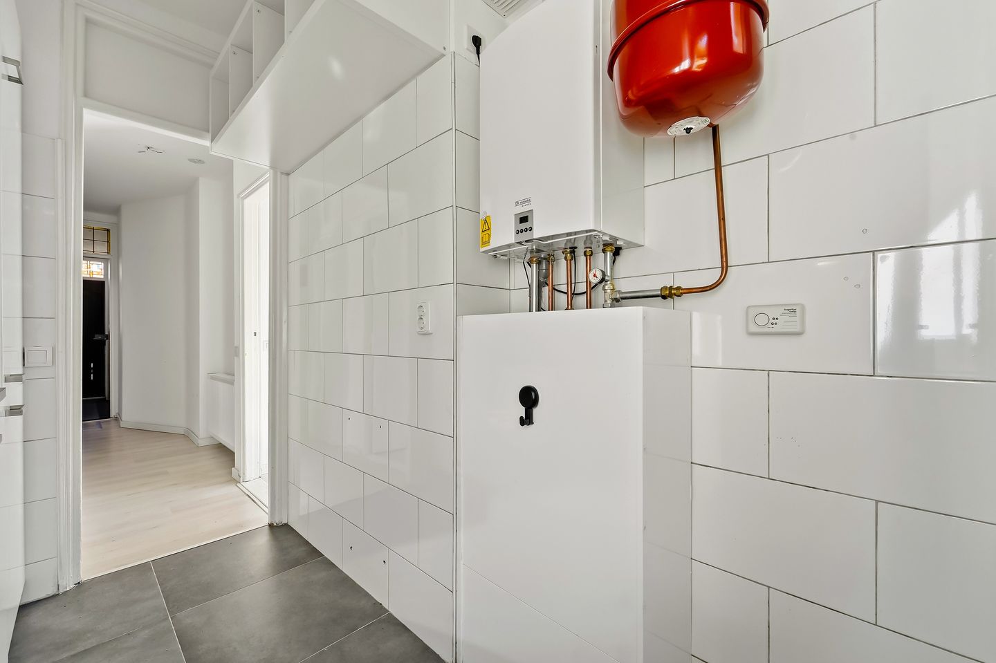 Photo 19 of Damasstraat 345