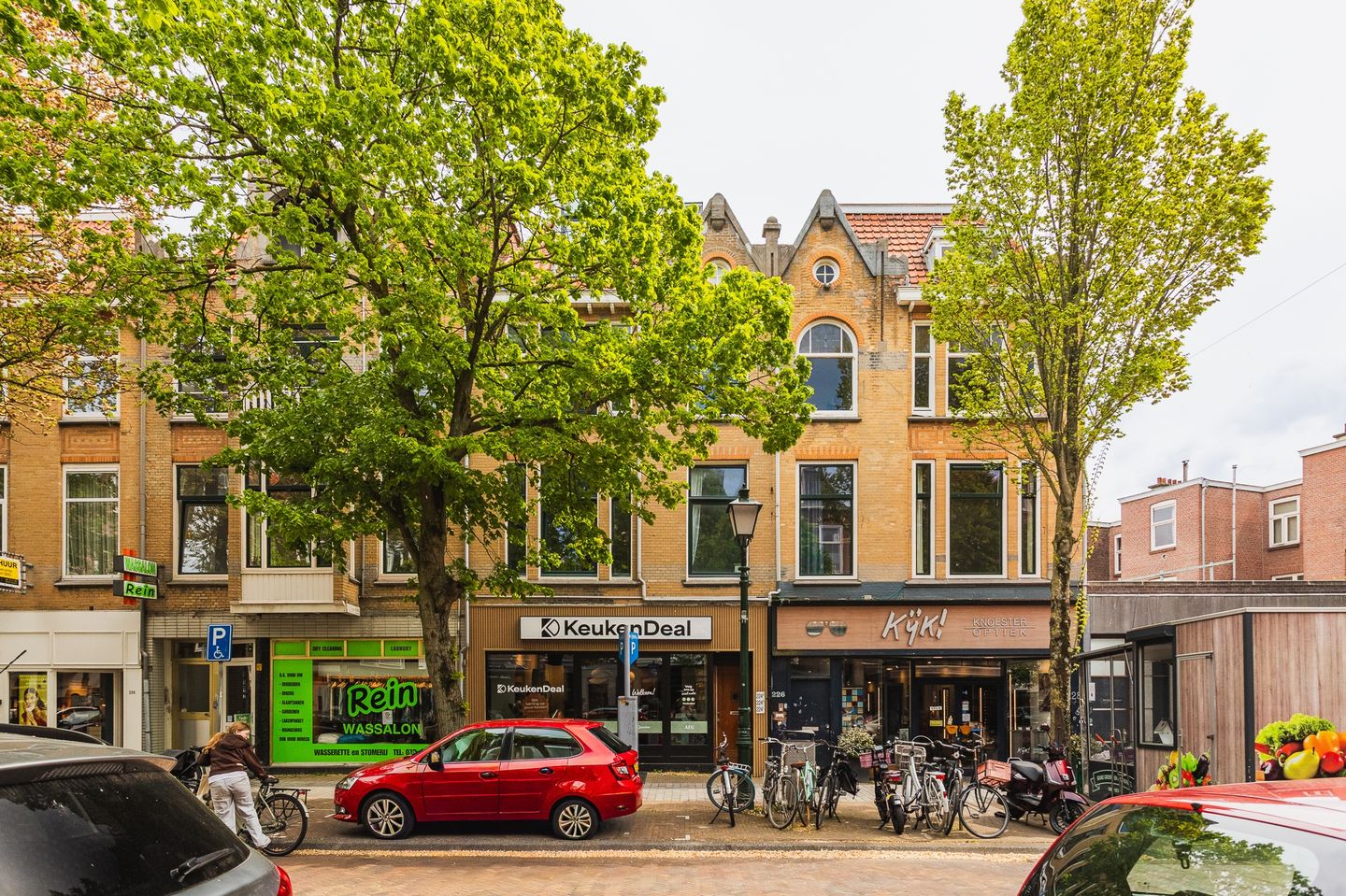 Charming first-floor apartment with private rooftop terrace in prime Statenkwartier — 35