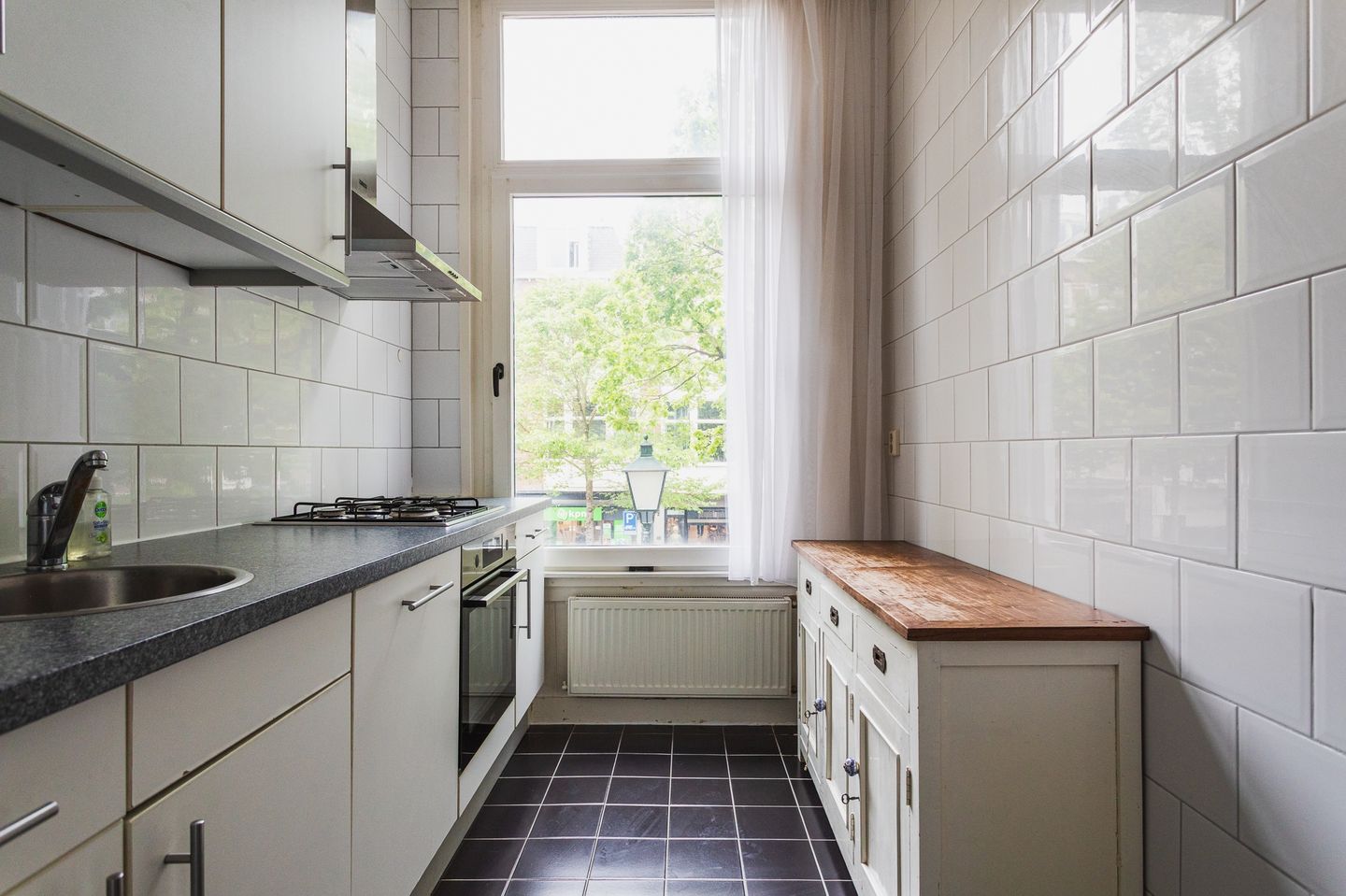 Charming first-floor apartment with private rooftop terrace in prime Statenkwartier — 14
