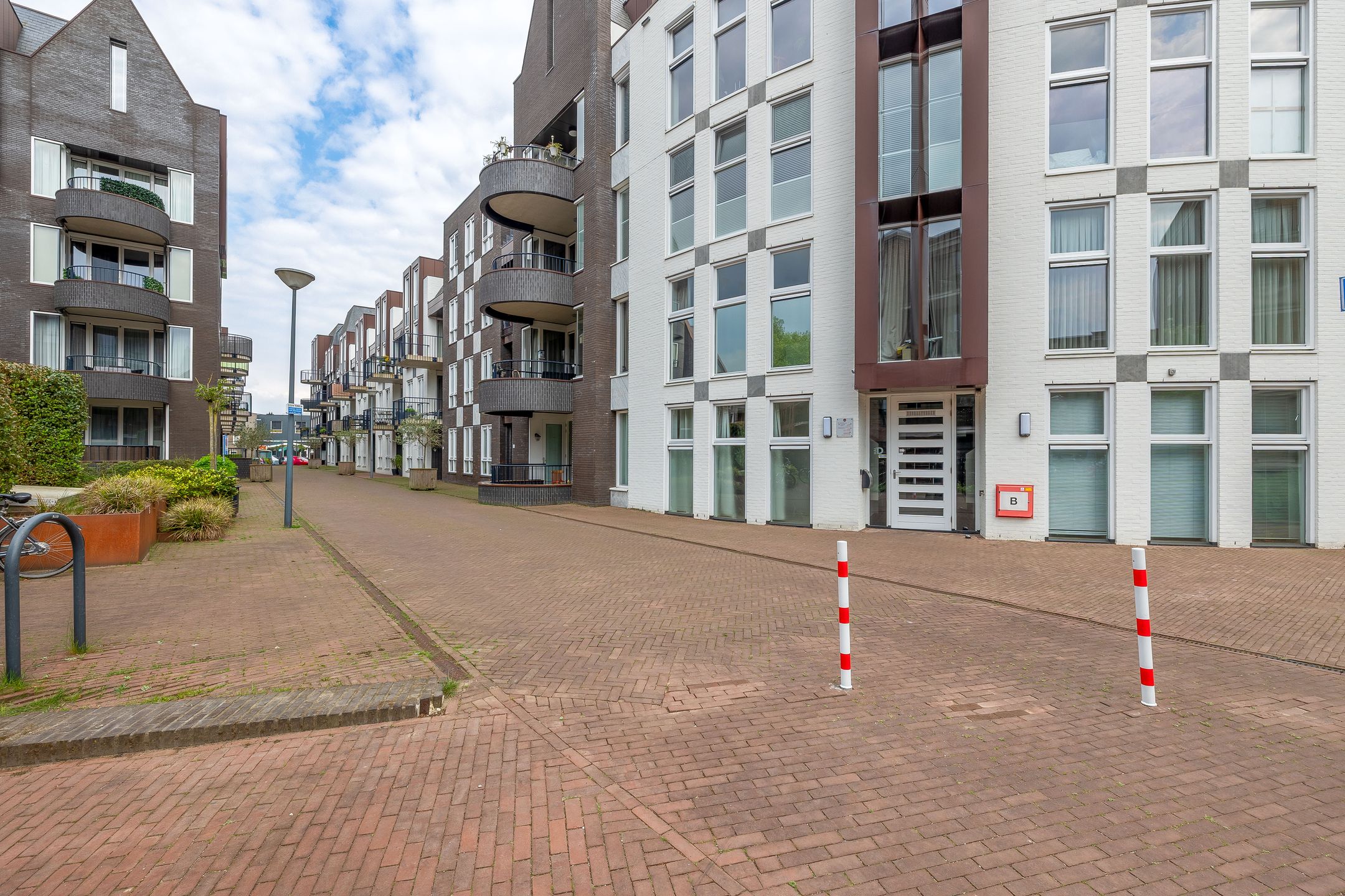 Foto 24 van Mgr vdn Tillaartstraat 56