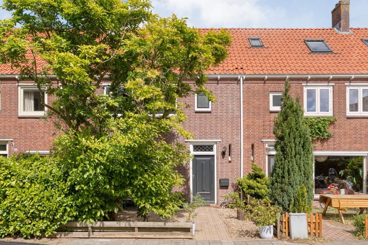 Foto 2 van Johan de Wittstraat 8