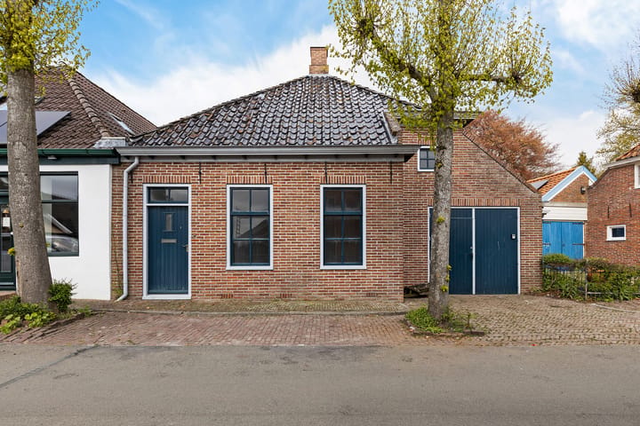 Twee-onder-één-kap te koop: Hoofdweg 22, Godlinze