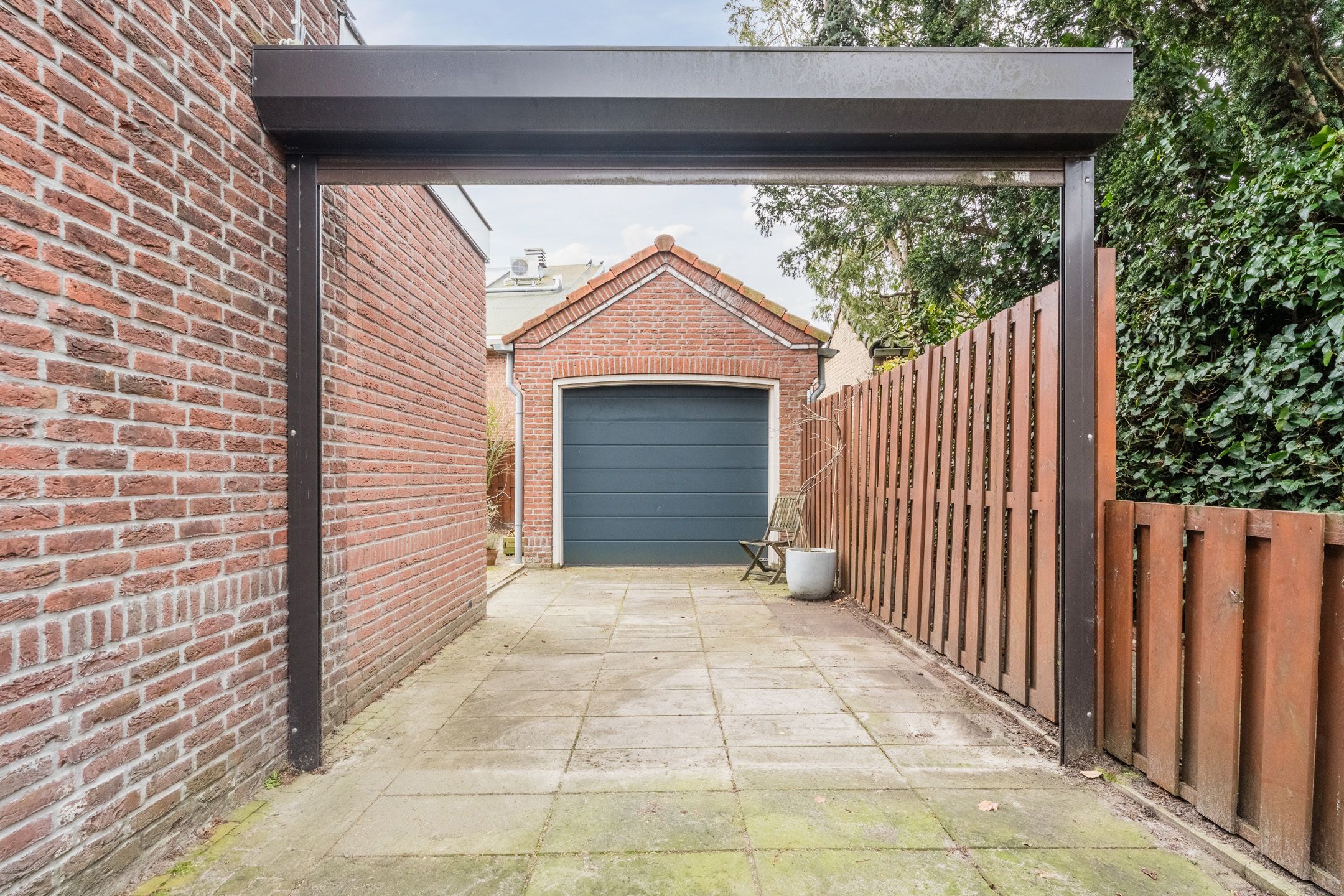 Photo 42 of Schoutenburgstraat 4