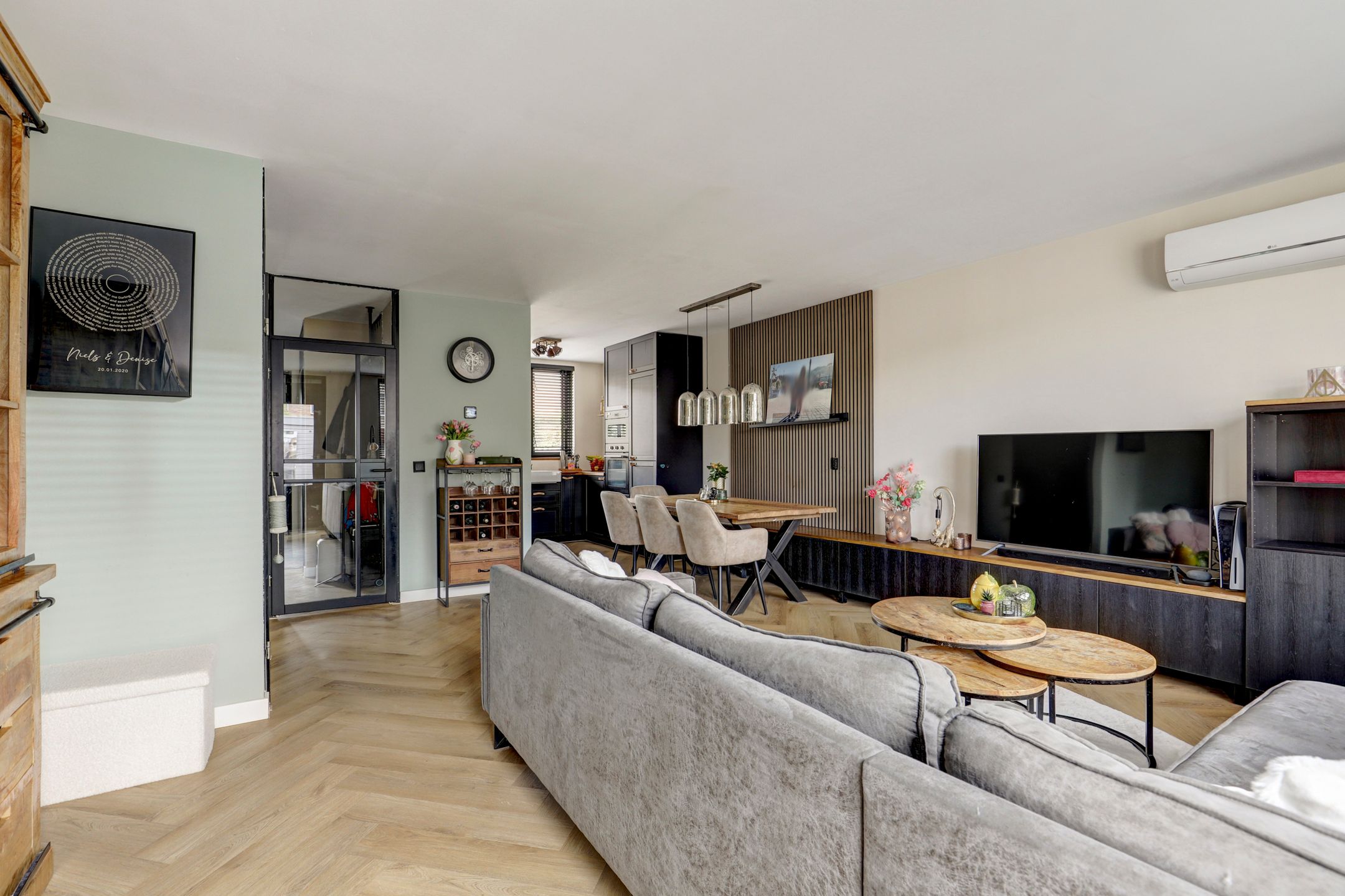 Photo 9 of Ellingtonstraat 22