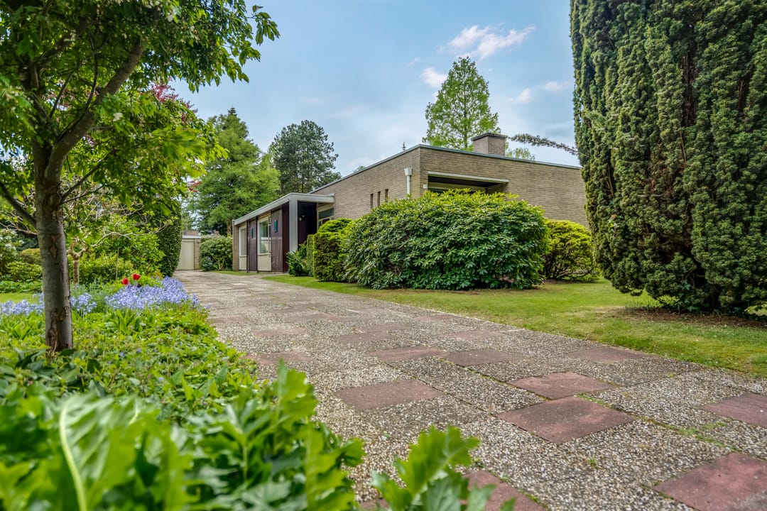 Photo 2 of Cort van der Lindenlaan 7