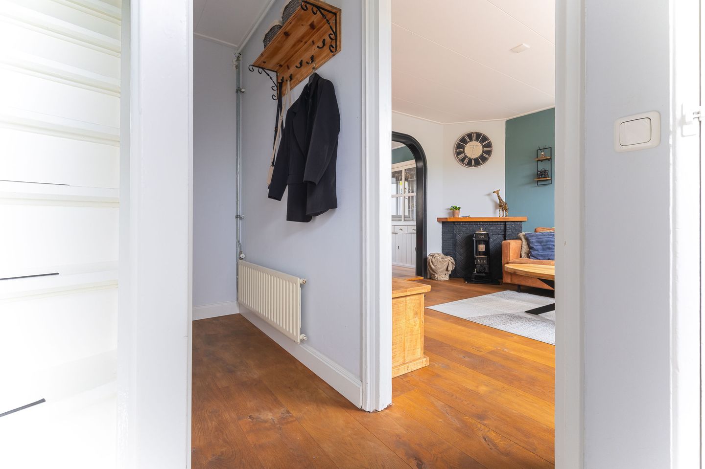 Photo 5 of van Velzenstraat 27