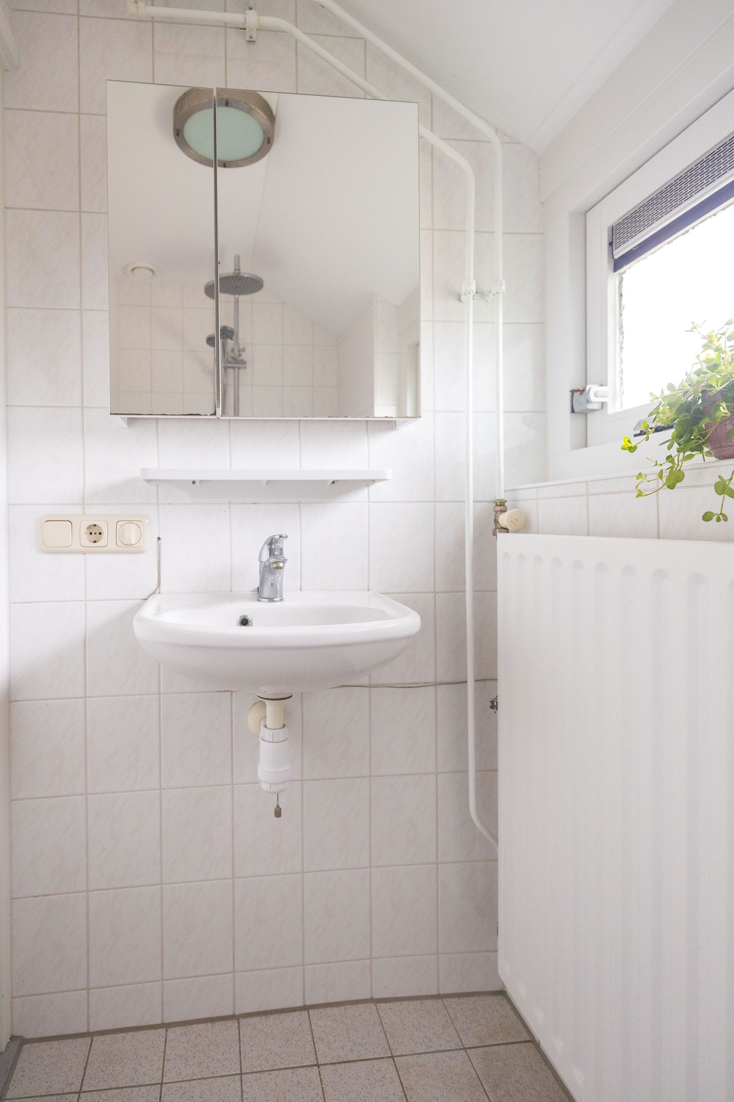 Photo 44 of van Velzenstraat 27
