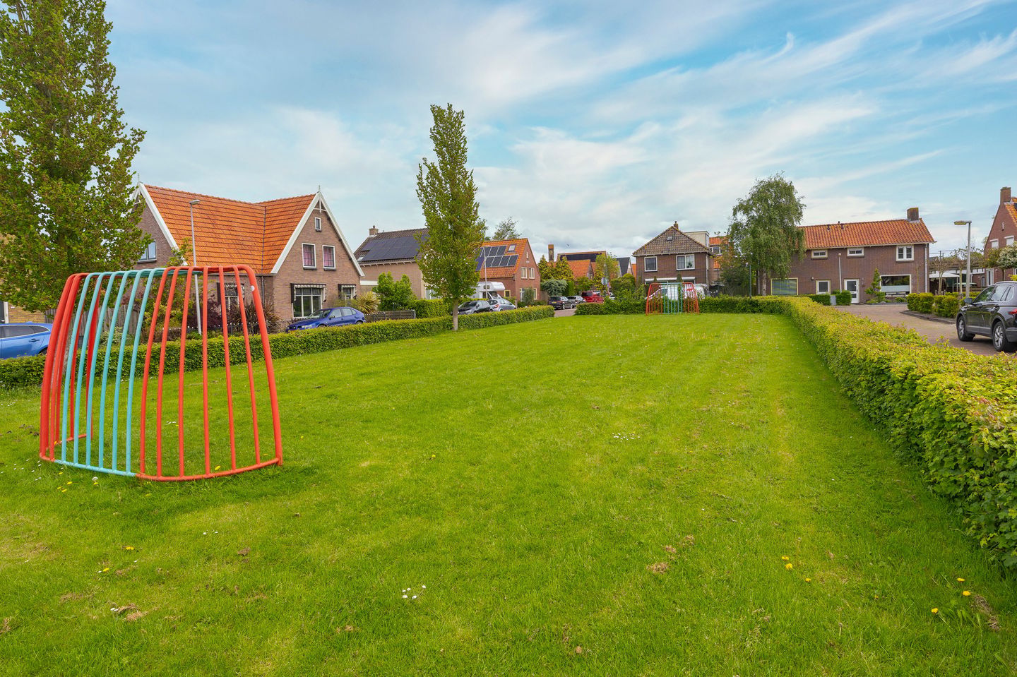 Photo 49 of van Velzenstraat 27