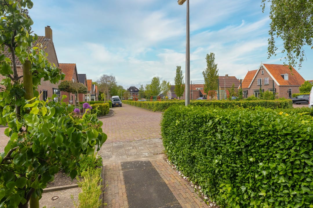 Photo 47 of van Velzenstraat 27