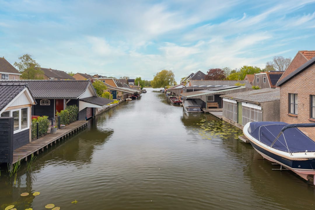 Photo 52 of van Velzenstraat 27