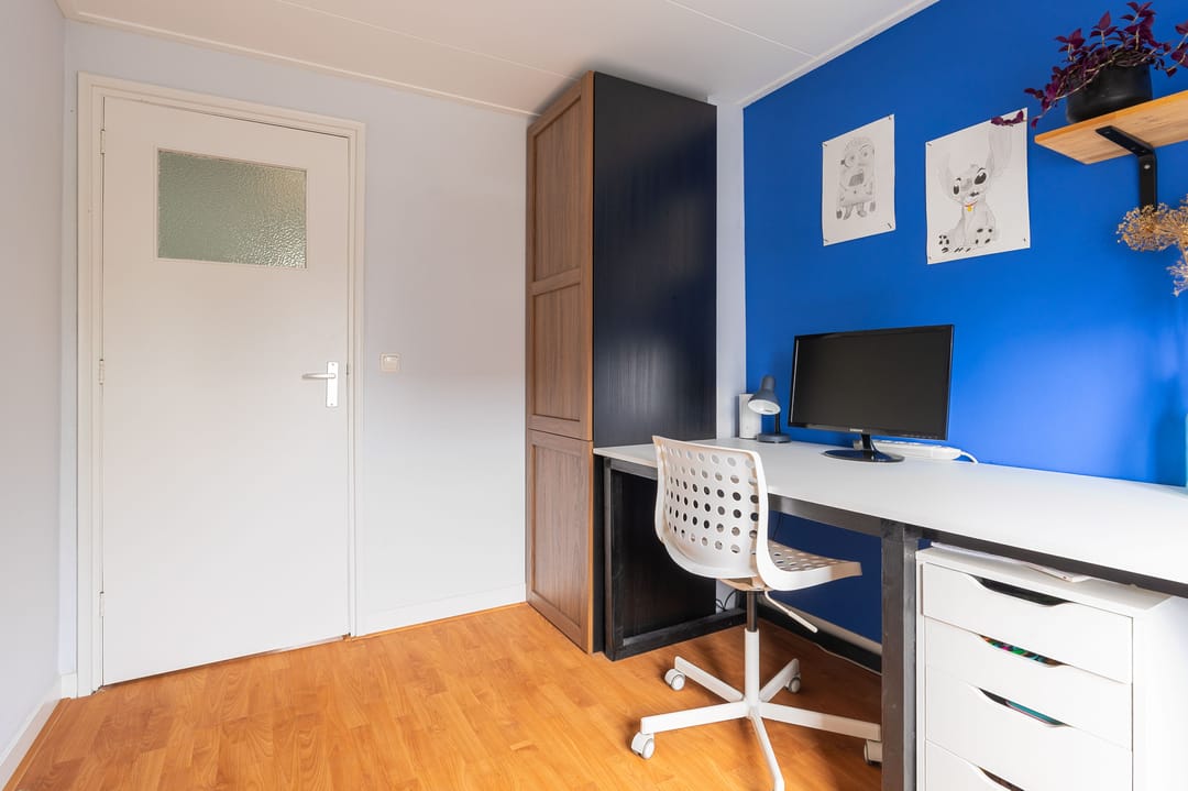 Photo 41 of van Velzenstraat 27