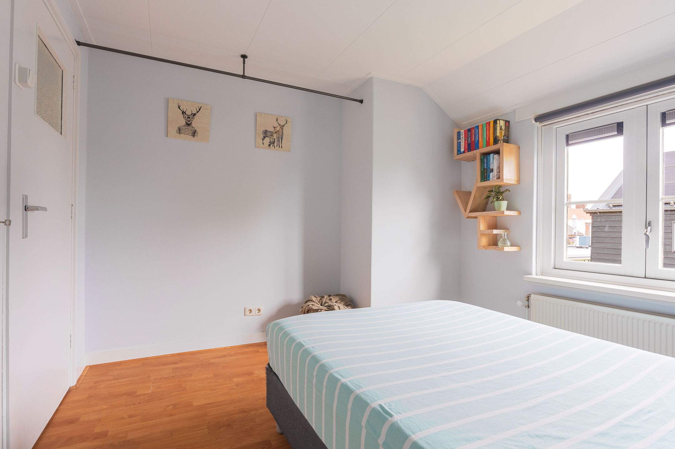 Photo 39 of van Velzenstraat 27