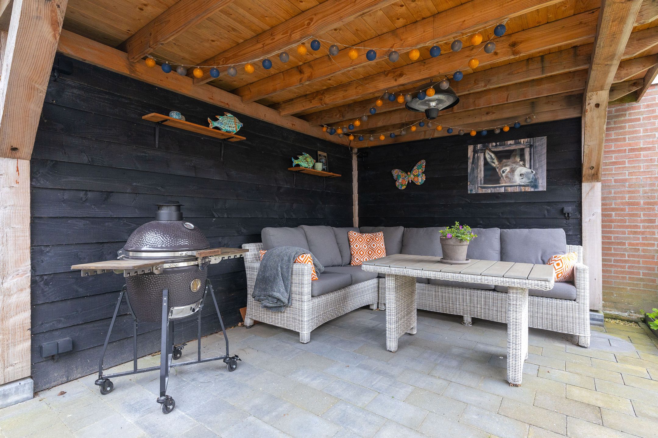 Photo 30 of van Velzenstraat 27