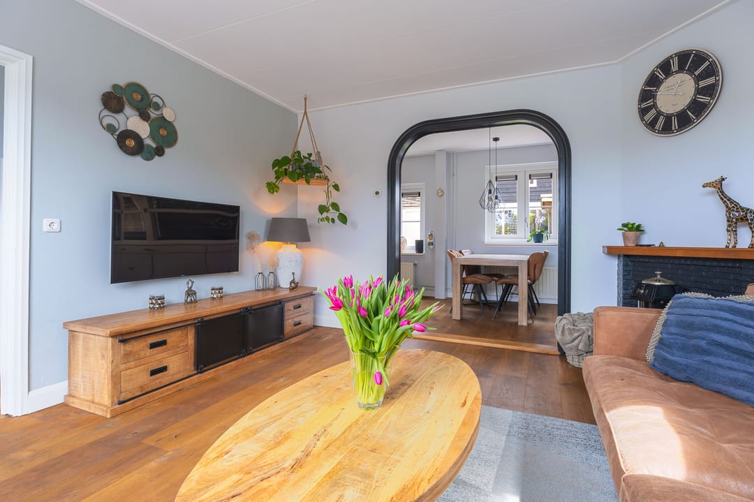 Photo 13 of van Velzenstraat 27