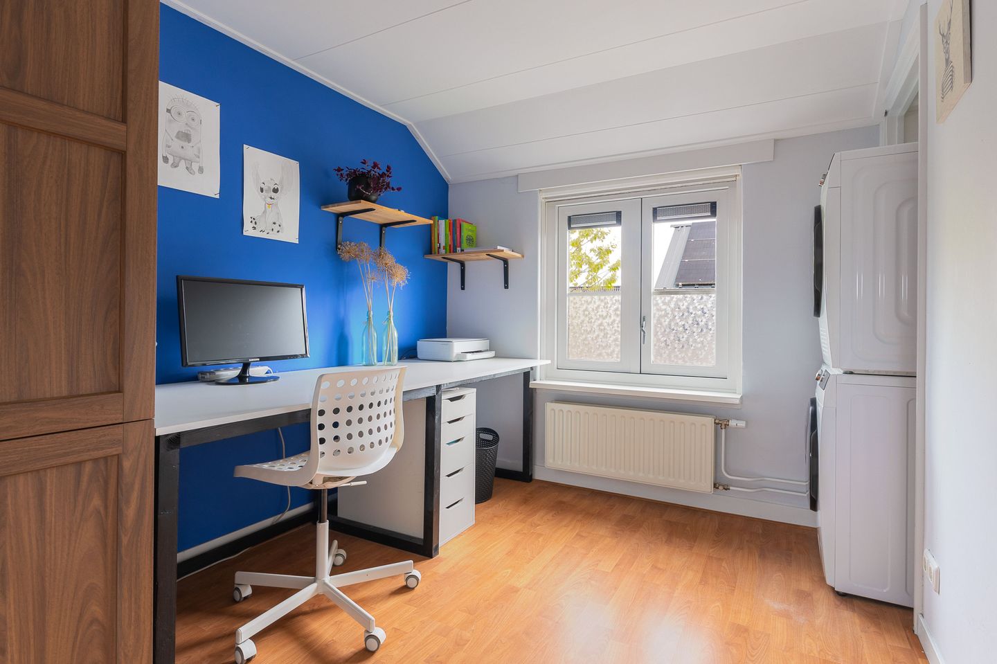 Photo 40 of van Velzenstraat 27