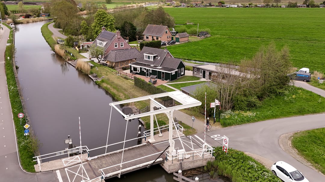 Detached Waterfront Home with Private Dock in Rural Wilnis — 7