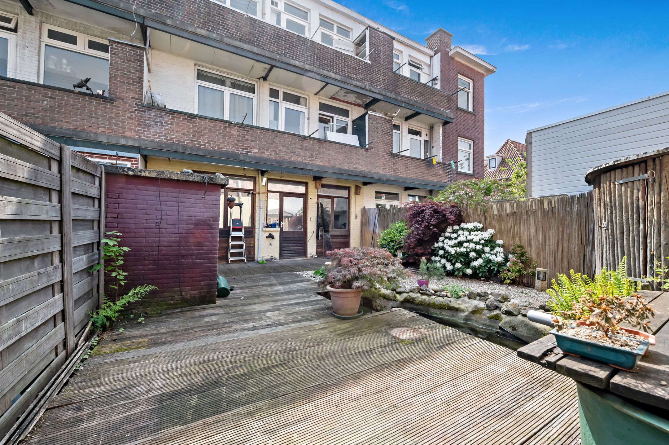 Charming ground-floor apartment with spacious garden in Laakkwartier — 12