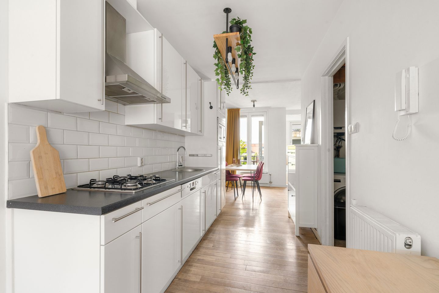 Photo 10 of Jan Pieter Heijestraat 98-3