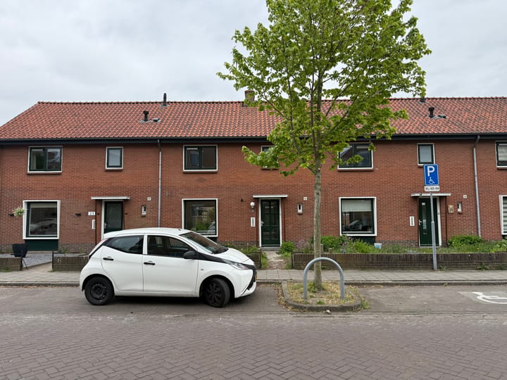 Photo 2 of Verschurestraat 25